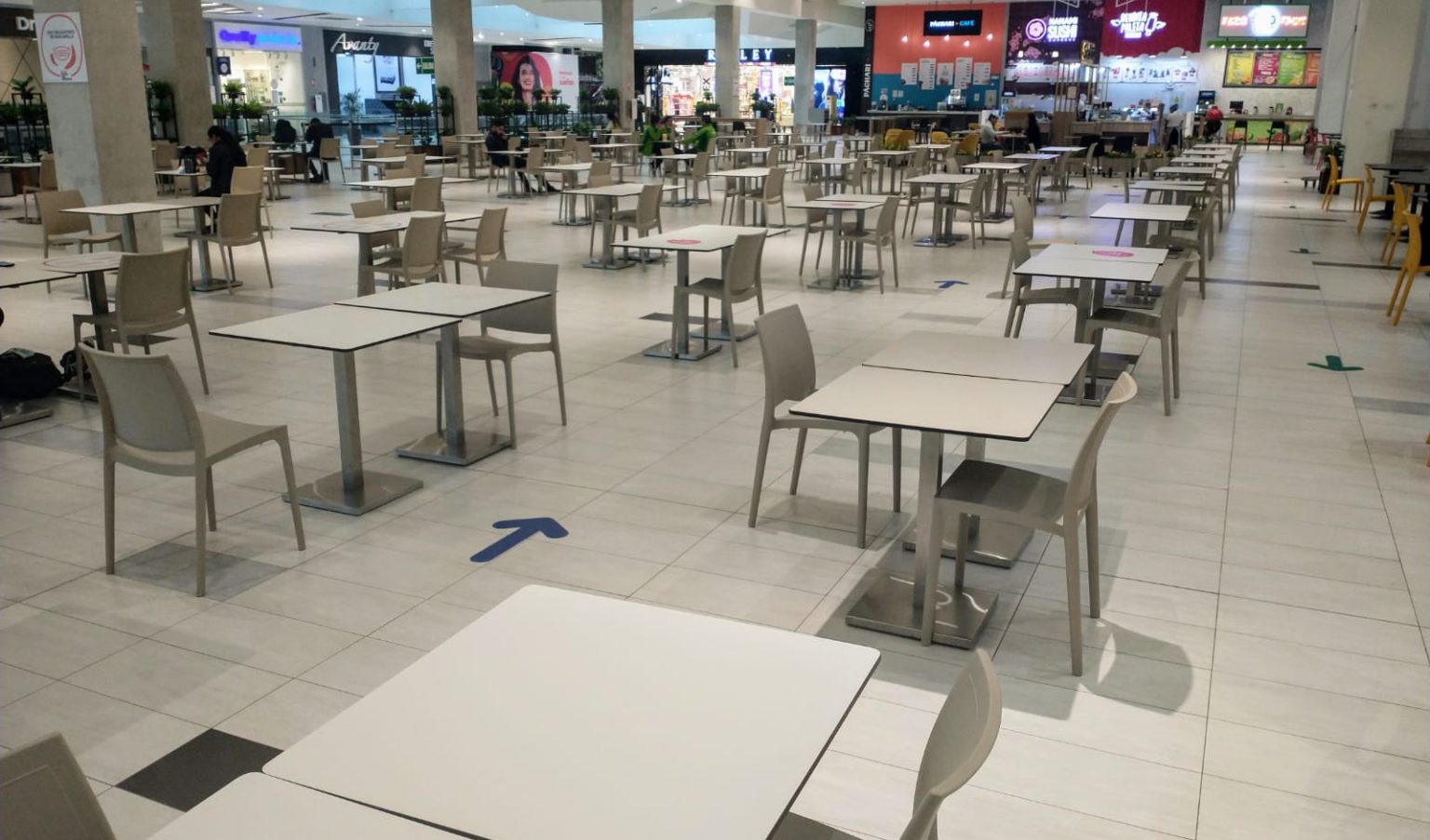MALL PLAZA – COMAS