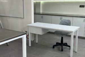 CASO DE ÉXITO: COLEGIO GIORDANO BRUNO – mobiliario educativo para laboratorio